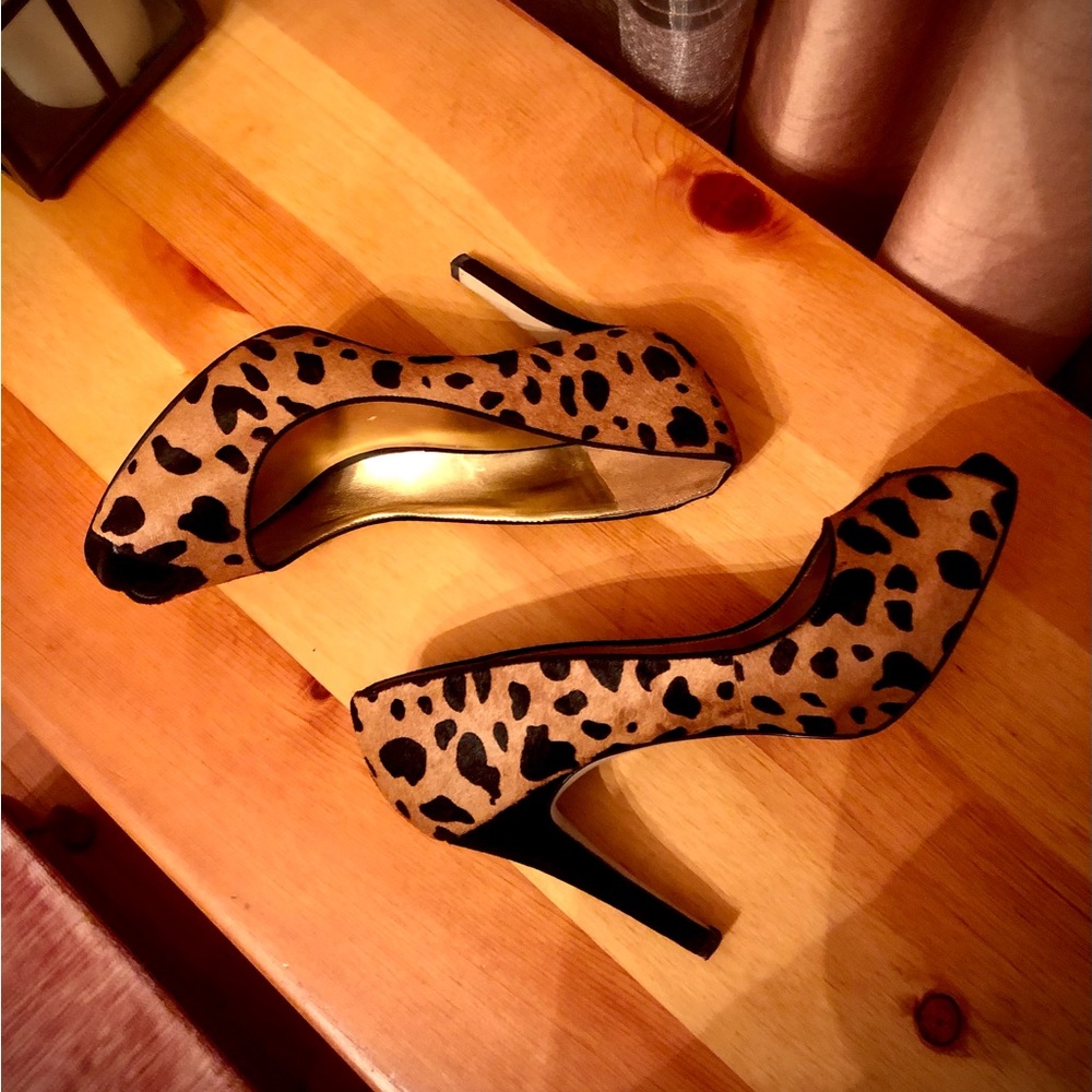 Guess by Marciano faux leather leopard pattern open toes Heels size 9 M - Picture 11 of 14